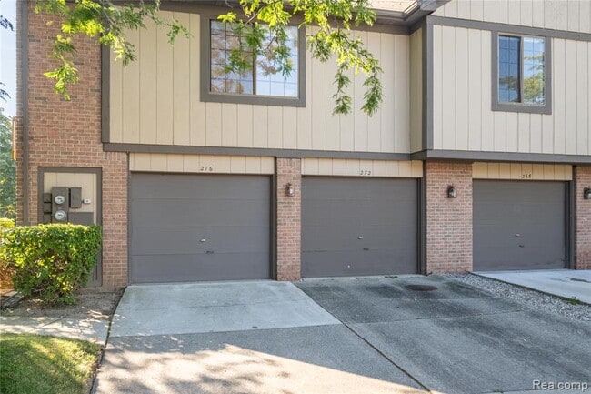 Photo - 276 Meadow Bridge Dr