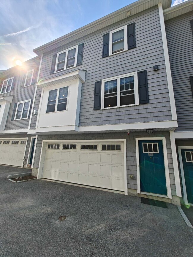 Building Photo - 150 Quincy Ave Unit 5B Rental
