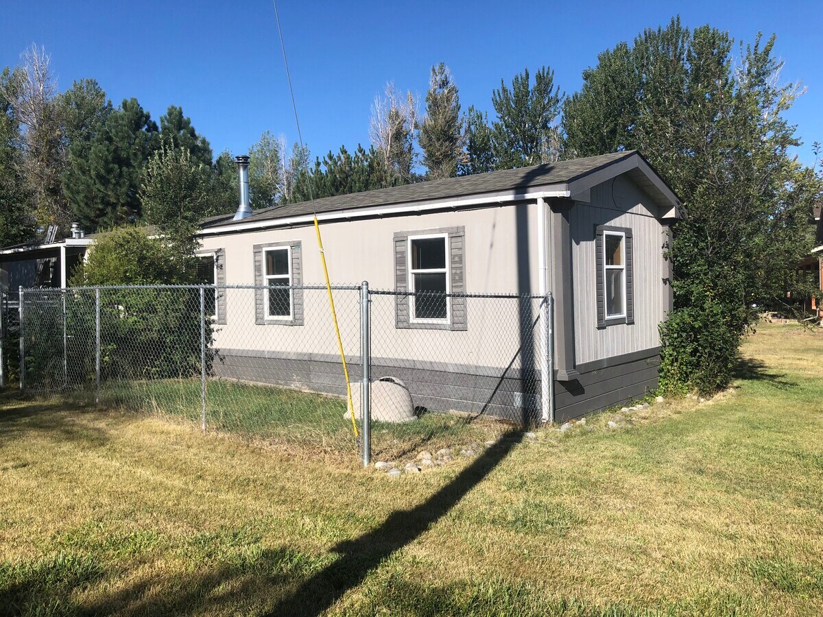 Casa móvil Champion de 1995 en lote privado. UTI - 863 Hulbert Rd W
