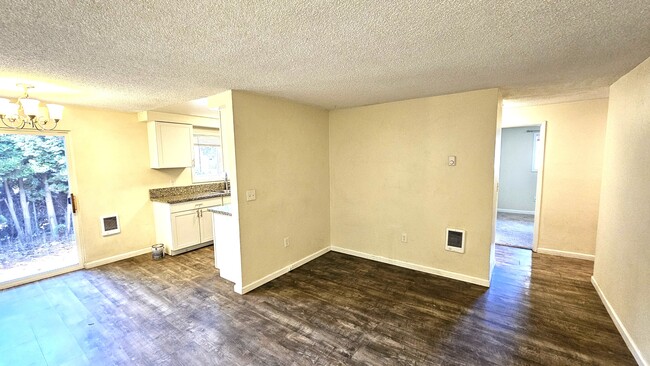 Photo - 3105 L St