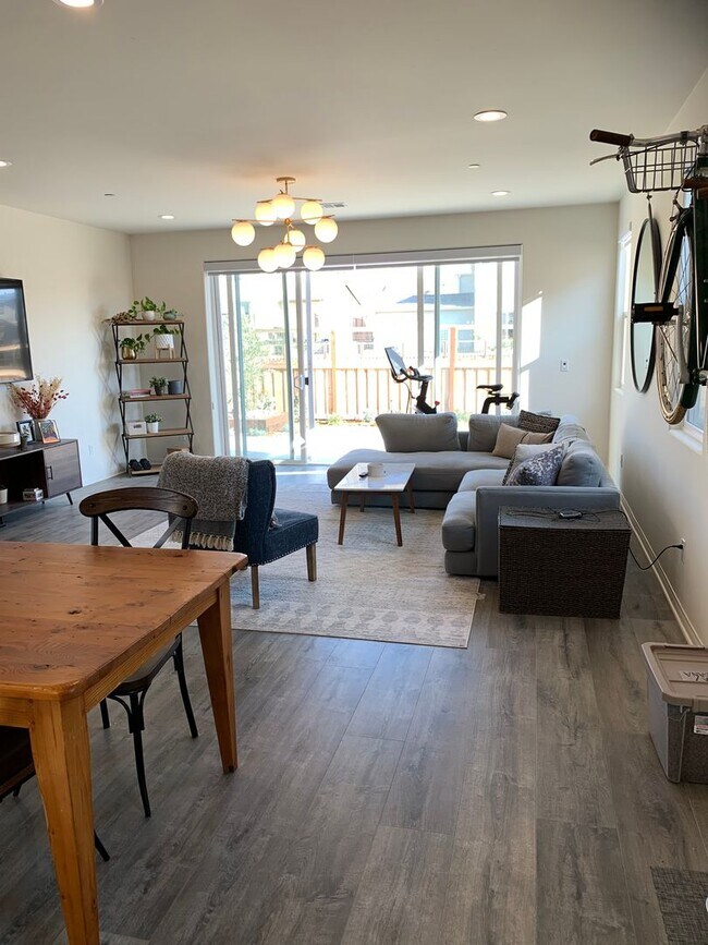 Photo - Beautiful 4 BD / 3 BA Home in Righetti Ranch