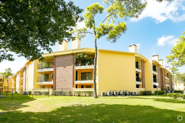 Building Photo - Mia LXMI Westchase West Rental