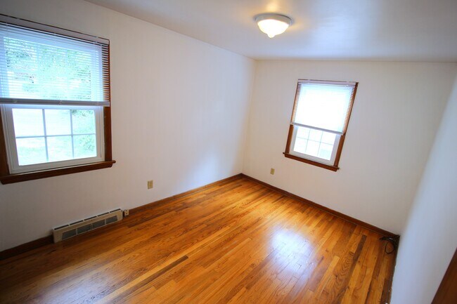 Photo - 717 S Allen St