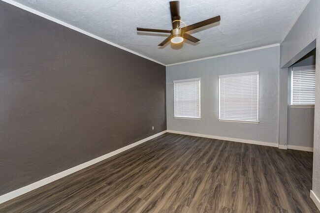 Photo - 2014 Chestnut Avenue