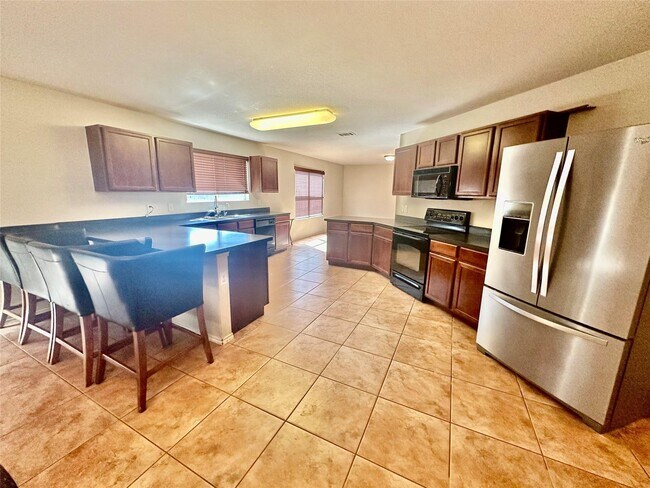 Photo - 4900 Meadow Trails Dr