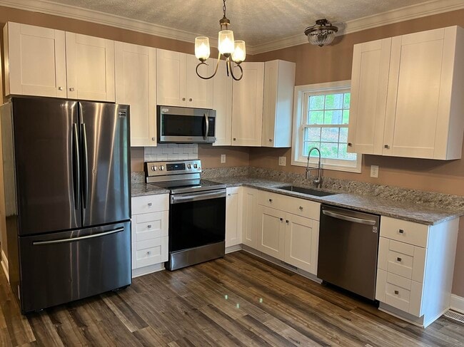 Photo - 46 Badger Run