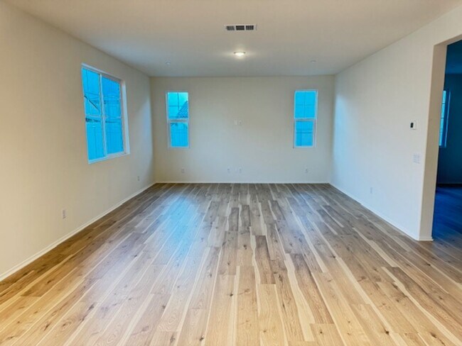 Photo - Newly built 5 + 3 With Solar! $3500