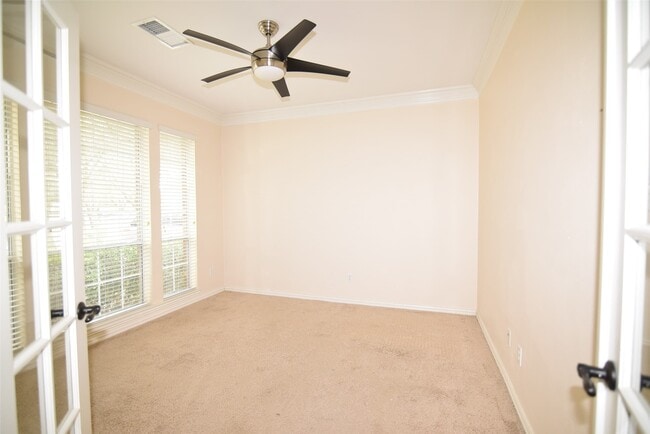 Photo - 122 Kentwood Ridge Ct