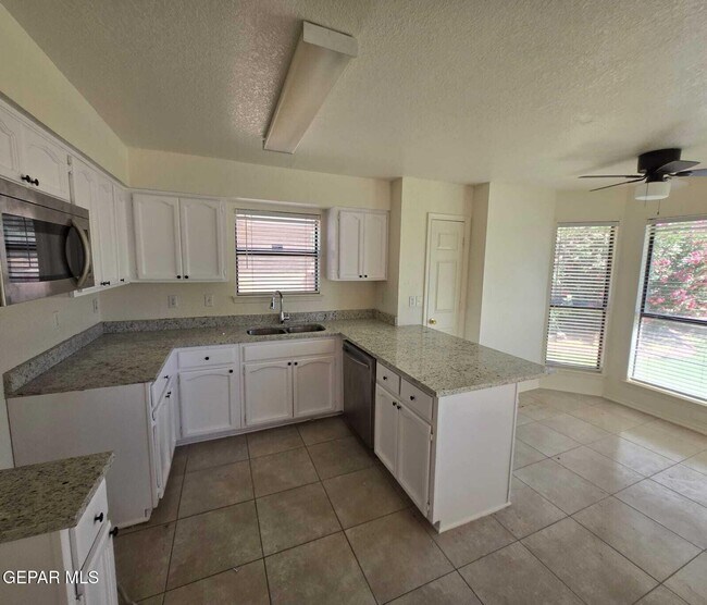 Photo - 11920 Pueblo Del Rio Way