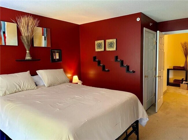 Photo - 104 Mill St Unit 100