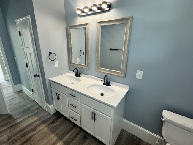 Photo - 144 Walnut St