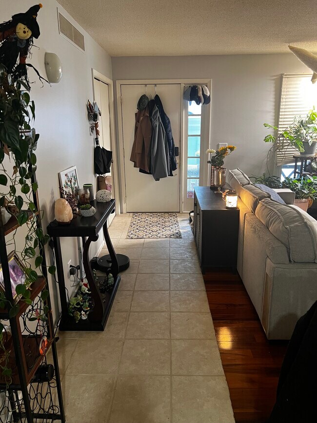 Photo - 801 Oakland Dr Unit B