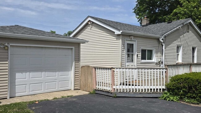 Photo - 9154 Ridgeland Ave