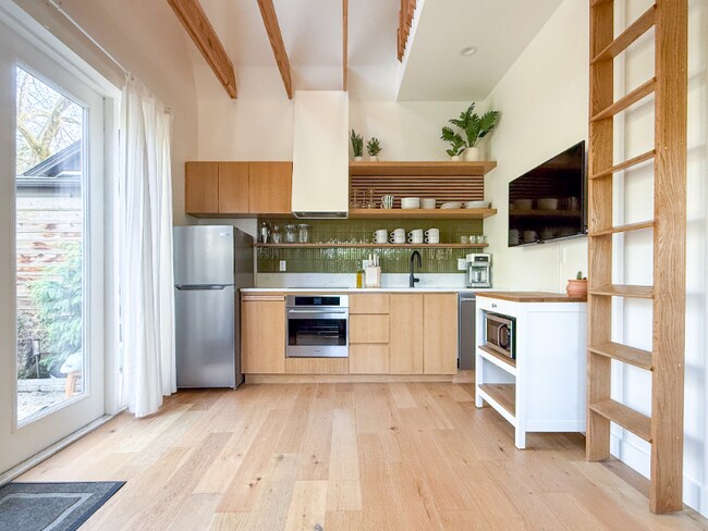 Photo - 3917 NE 12th Ave