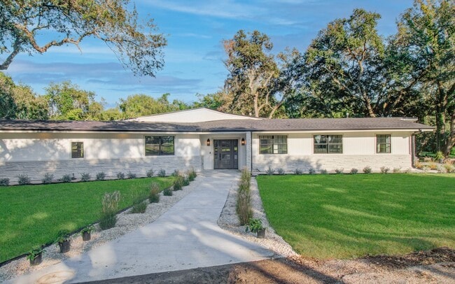 Photo - 116 Laughlin Rd