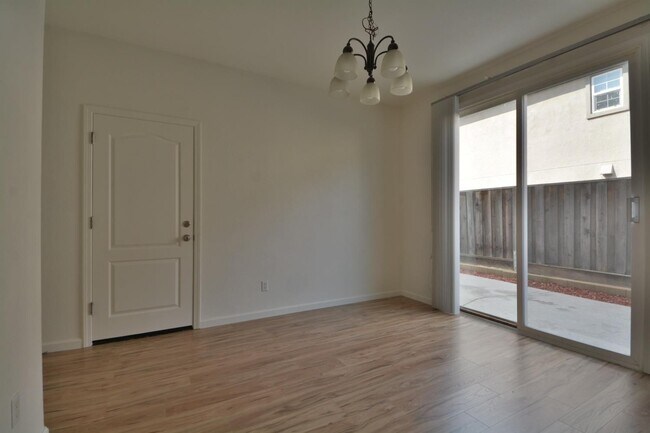 Photo - 511 Massarosa Ln