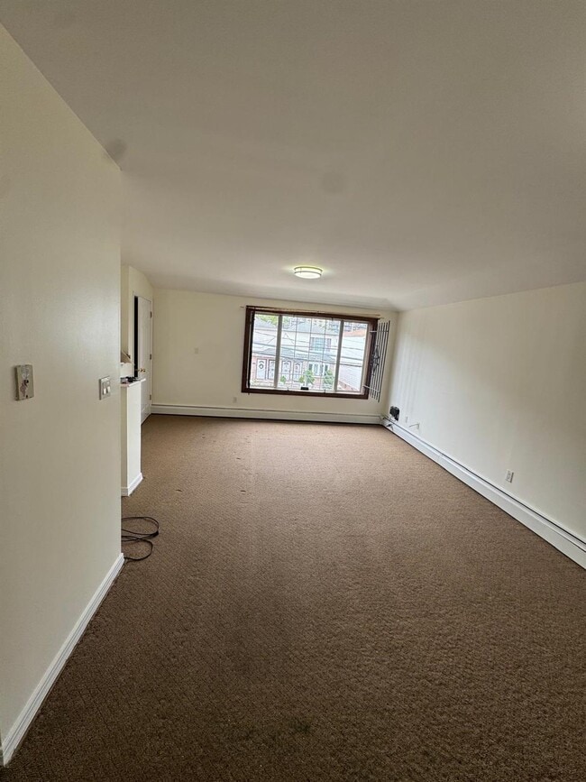 Photo - 755 Drew St Townhome
