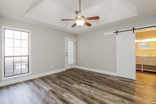 Photo - 95 Oakwood Dr