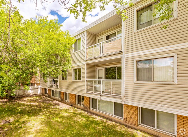 Building Photo - Amera Manor