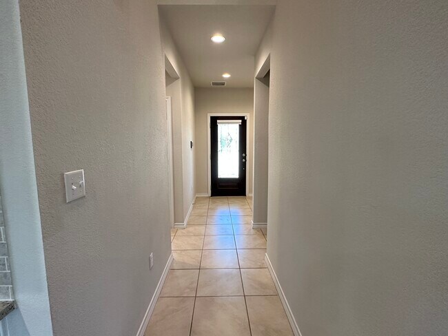 Photo - 16905 Lathrop Ave