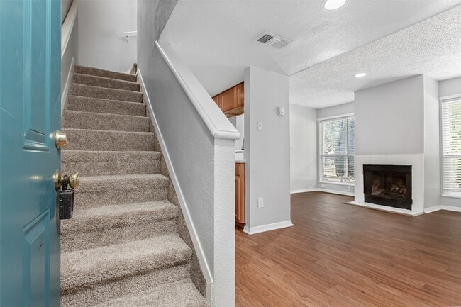 Photo - 1901 N Fitzhugh Ave Unidad 12