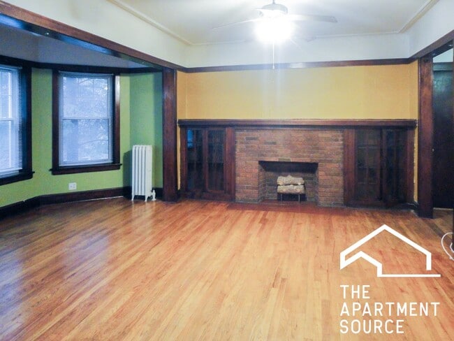 Photo - 3823 N Lawndale Ave Unit 1E