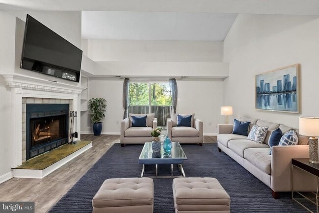 Photo - 33 Windbrooke Cir Townhome
