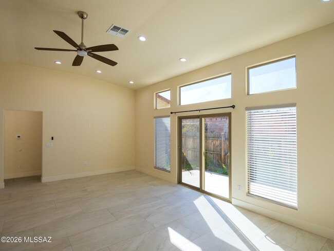 Photo - 1616 E Hedrick Dr