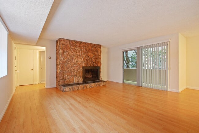 12246 Montana Ave Unit 205