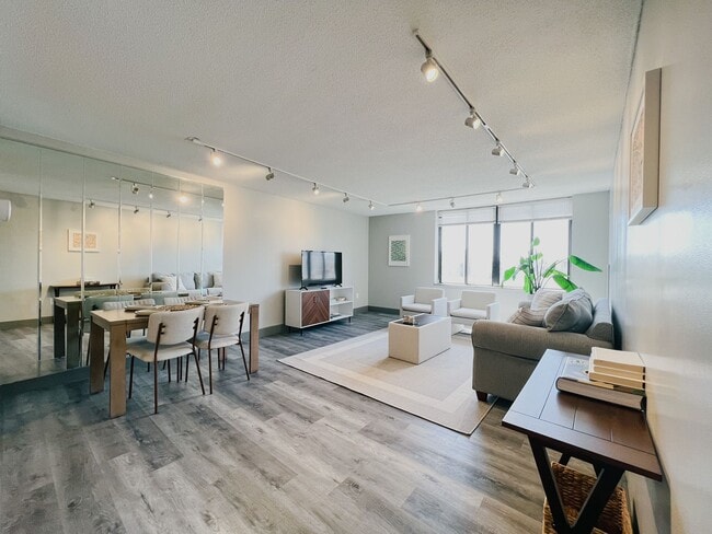 Photo - Bushnell On The Park