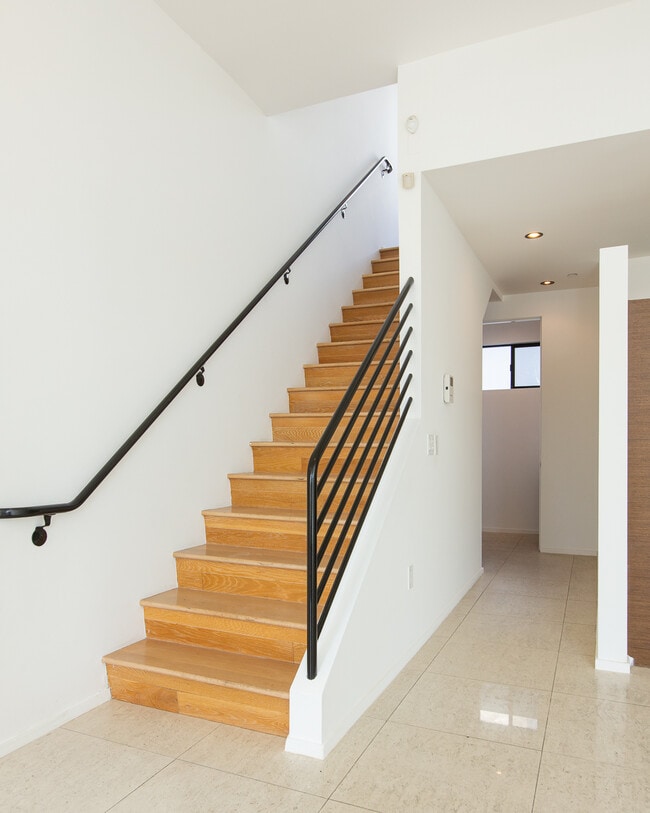 Photo - 8639 Whitworth Dr