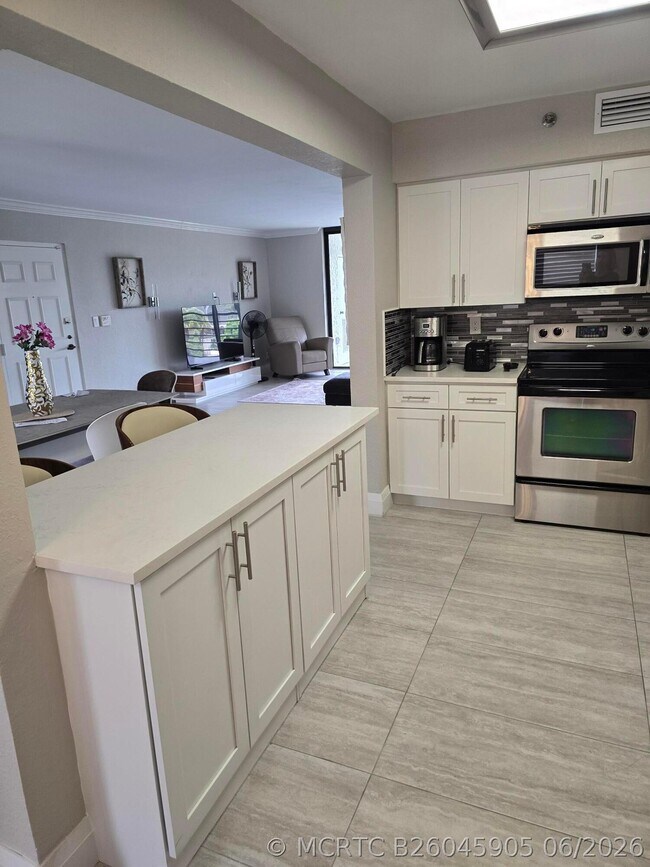Photo - 7580 Regency Lake Dr Unit 402