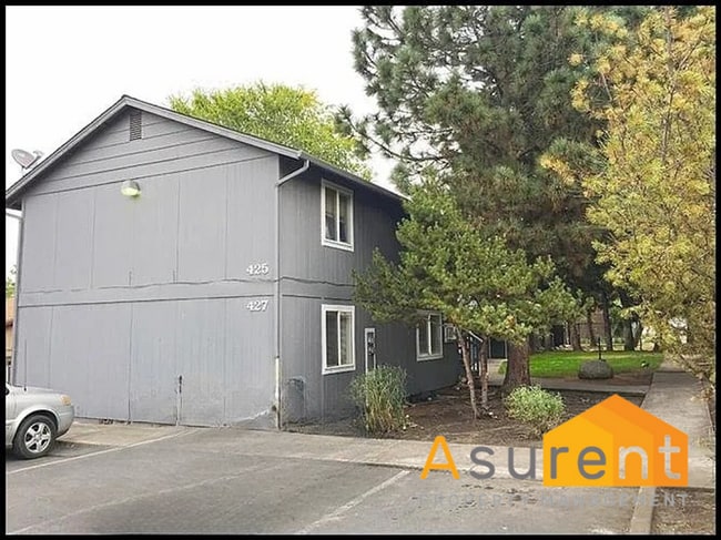 Photo - Cozy 2 Bedroom Upstairs Apartment