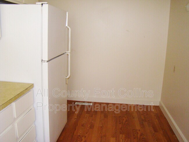 Photo - 1623 Larch St