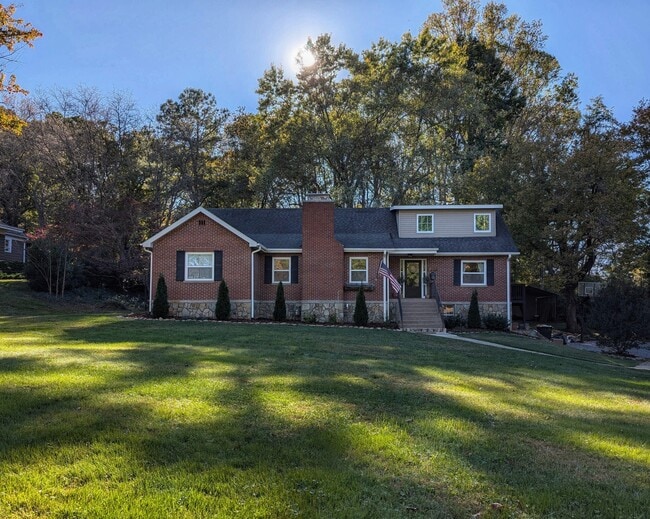 Building Photo - 317 Balsam Dr Rental