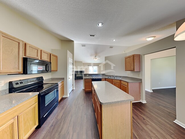 Photo - 3206 Chantilly Ct
