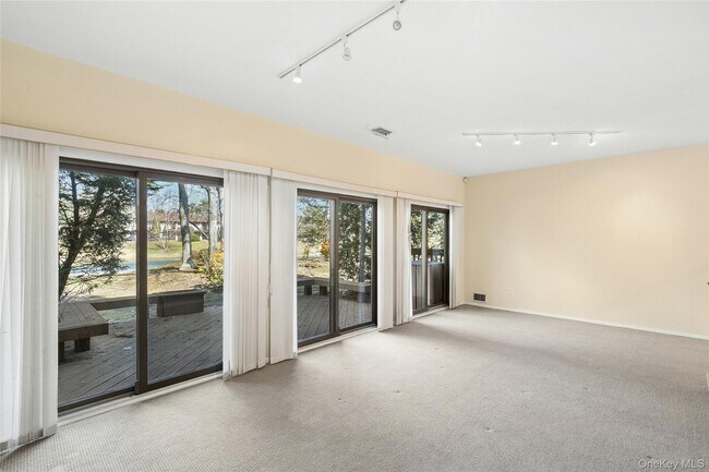 Photo - 87 Northgate Cir