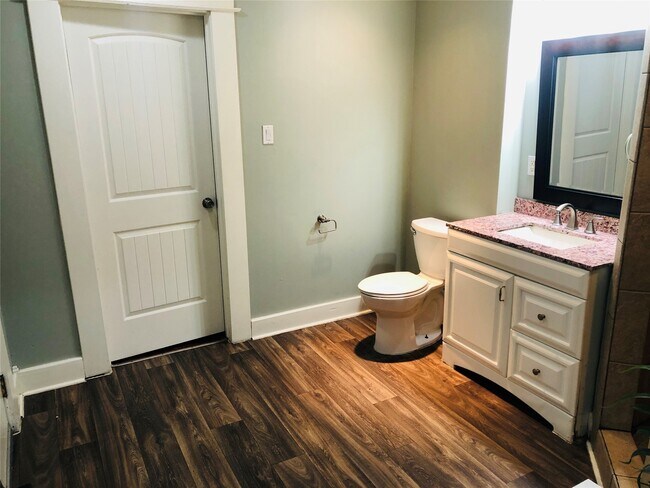 Photo - 2715 Monterey St