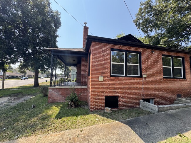 1536 Bessemer Rd