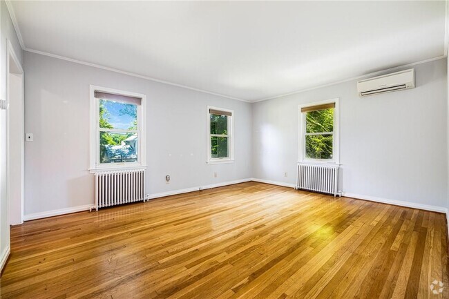 Building Photo - 11 Hillside Pl Rental