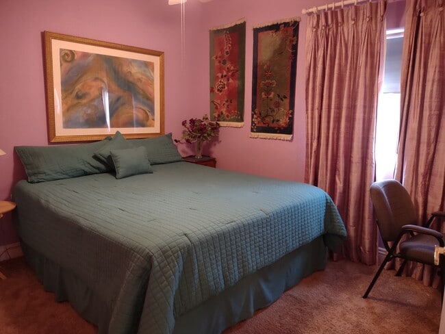 7932 Lakepoint Cir Unit Suite