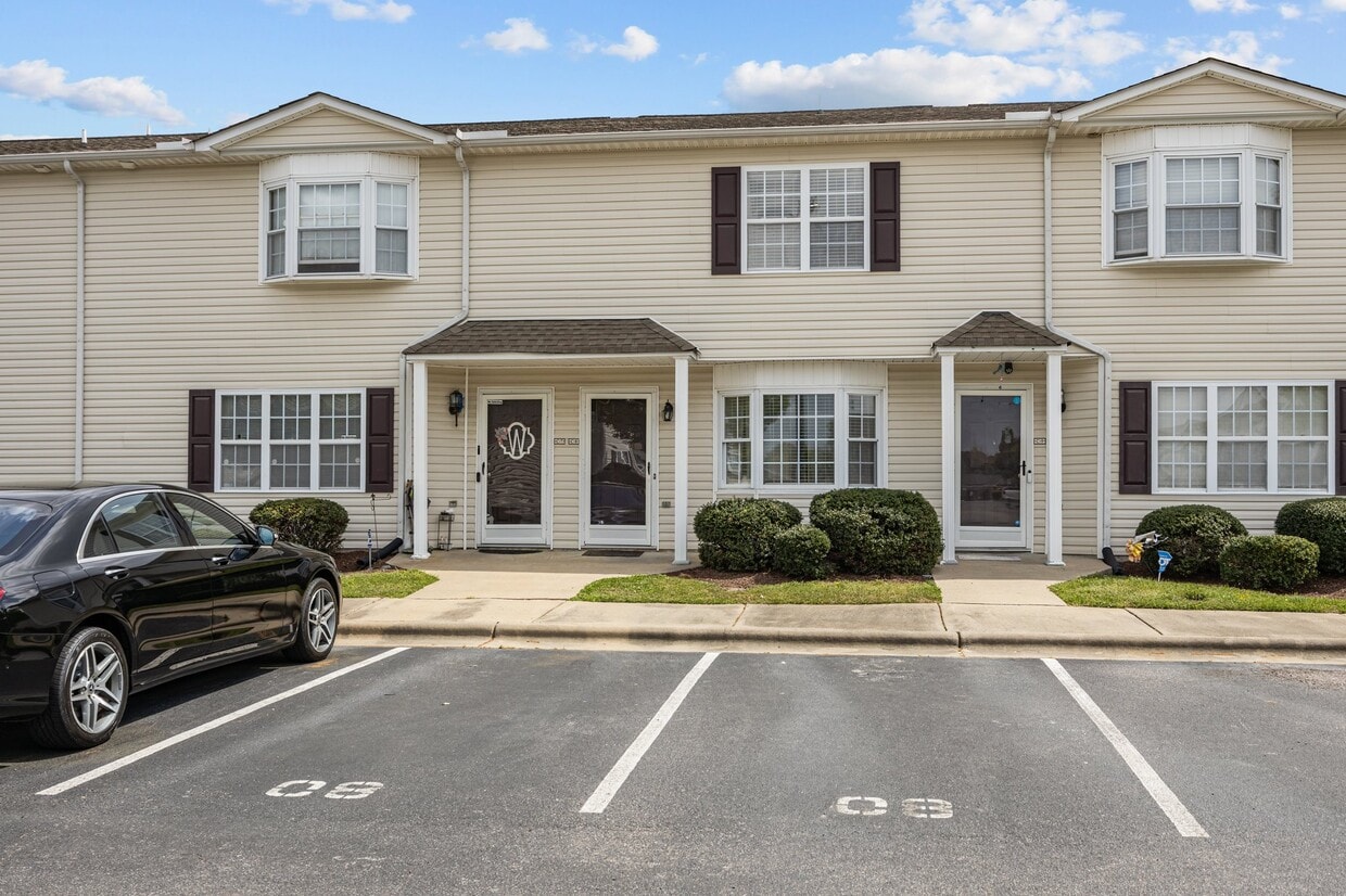 Photo - 3809 E Vancroft Cir (Winterville, NC)