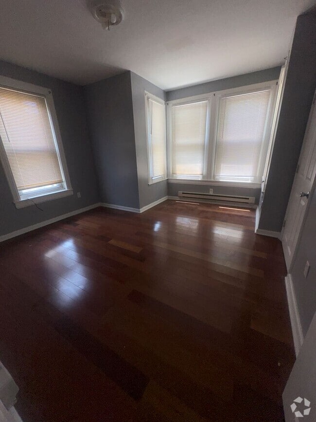 Building Photo - 5422 Haverford Ave Rental