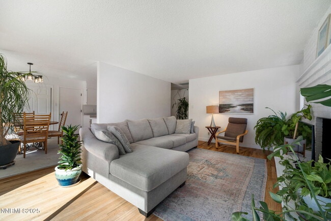 Photo - 1175 Akard Dr