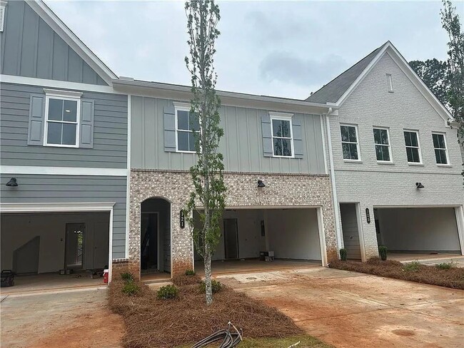 Photo - 121 Priestwood Ln