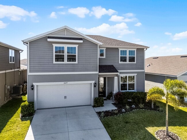Building Photo - Luxury Living for Lease – 5BR Home with Of...