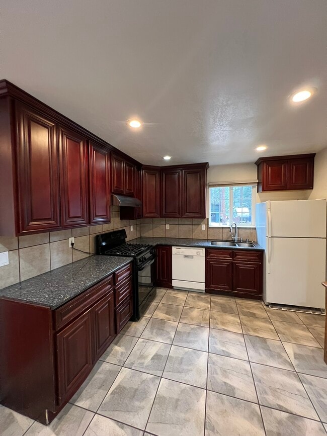 Photo - 1824 Hunkpapa St