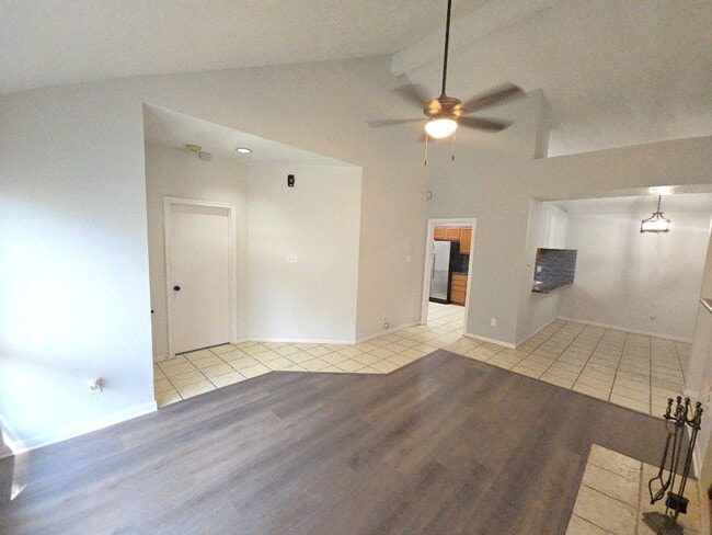 Building Photo - 8718 Roaring Point Dr Rental