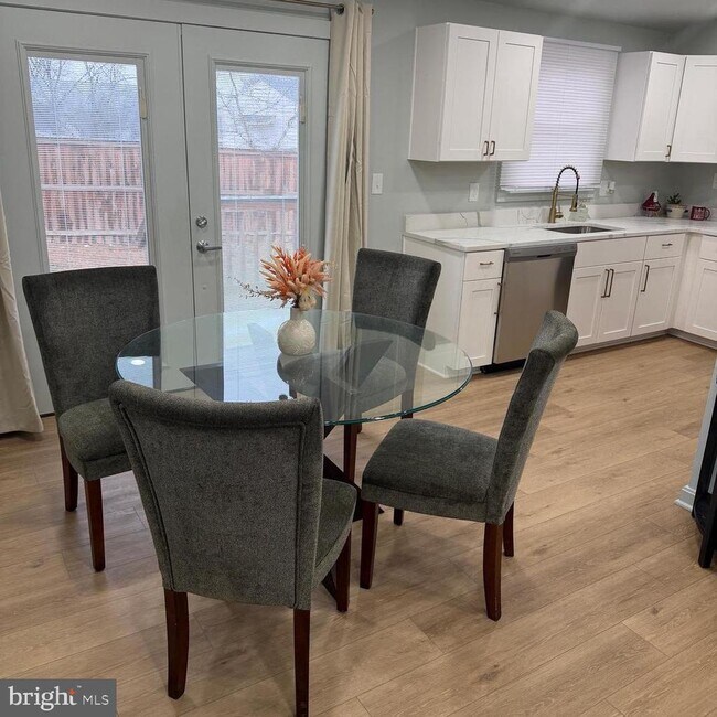 Photo - 4426 Cub Run Rd