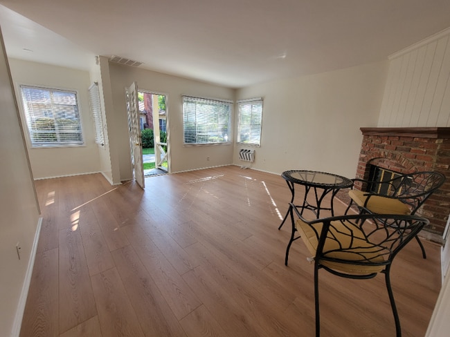 Photo - 7266 Allott Ave Unidad 7266